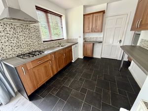 Kitchen- click for photo gallery